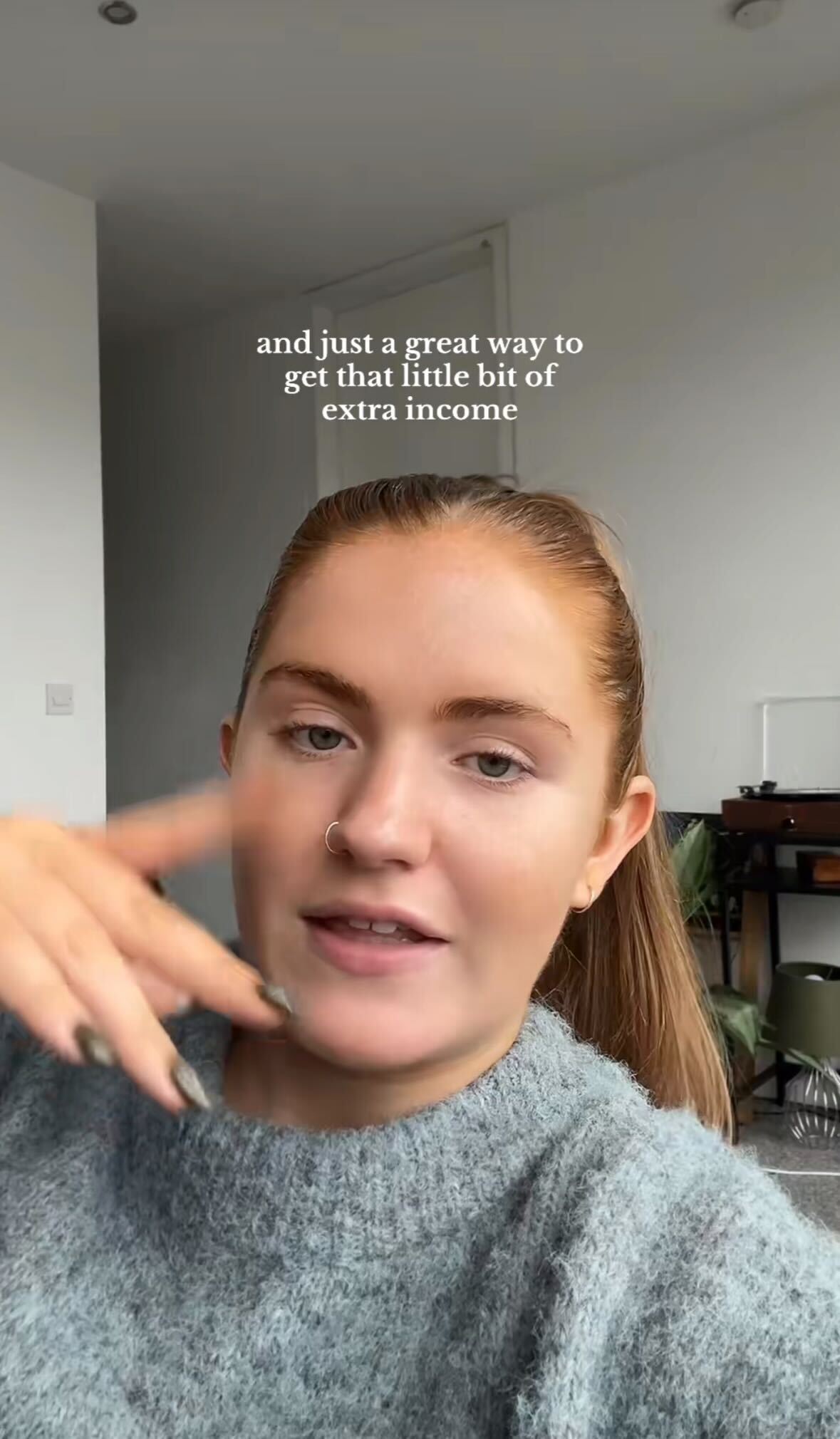 ‘Savvy Soph’, who found income streams via Vinted and doing online surveys, shares her money-making tips with others on TikTok