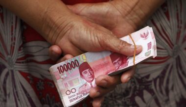 The leakage and lies keeping Indonesia's rupiah weak