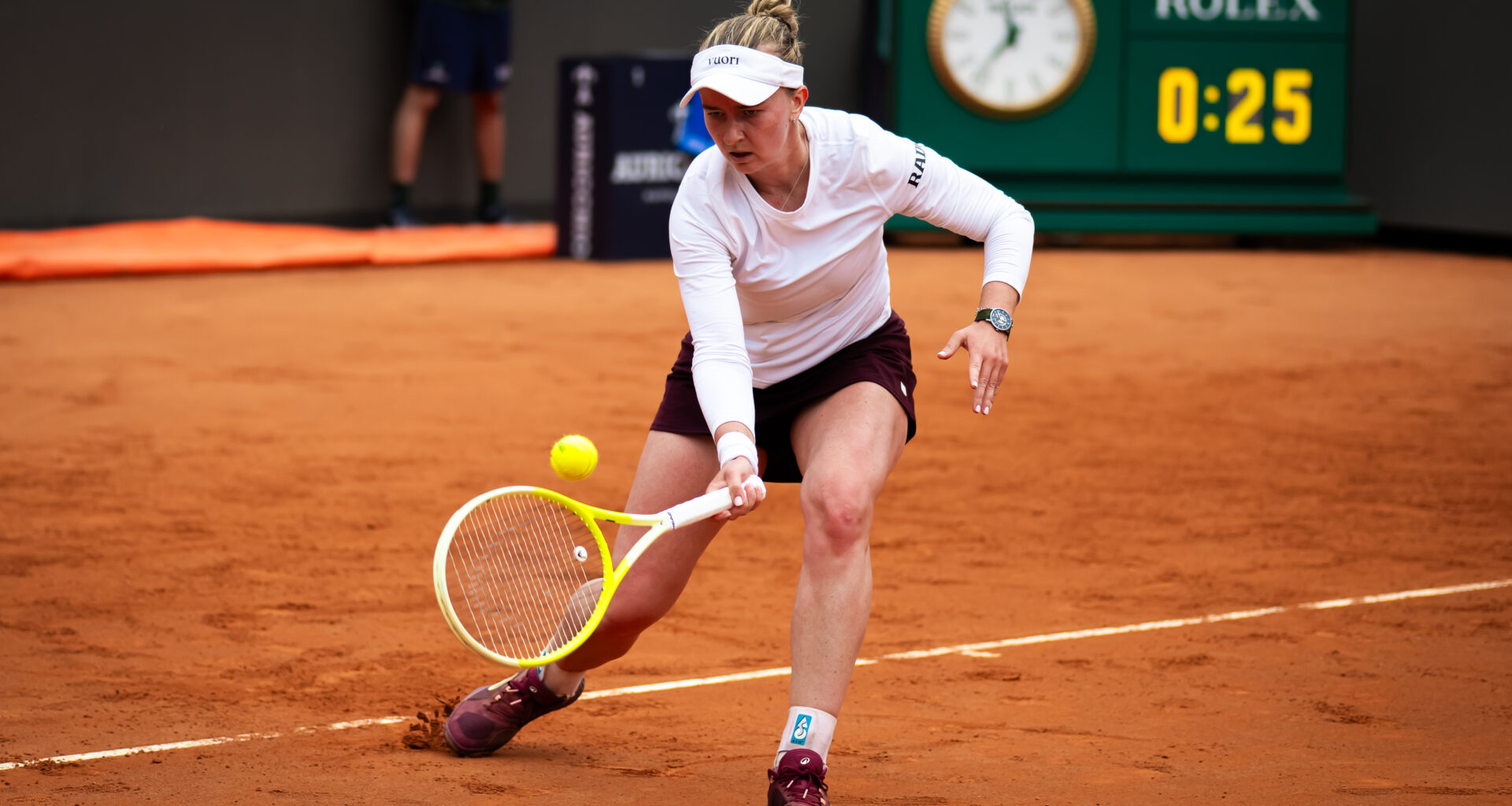 After long layoff, Krejcikova tops Jacquemot, next faces Sabalenka in Rome