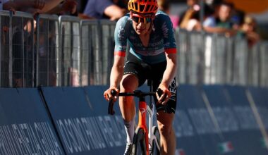 INEOS Grenadiers Dutch rider Thymen Arensman crosses the finish line of the 14th stage of the Giro d'Italia 2026 - Tour of Italy cycling race between Aosta and Pila (Gressan), Italy