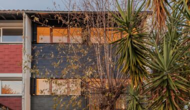 Workers' House Renovation / Cecile Elicagaray Architecte