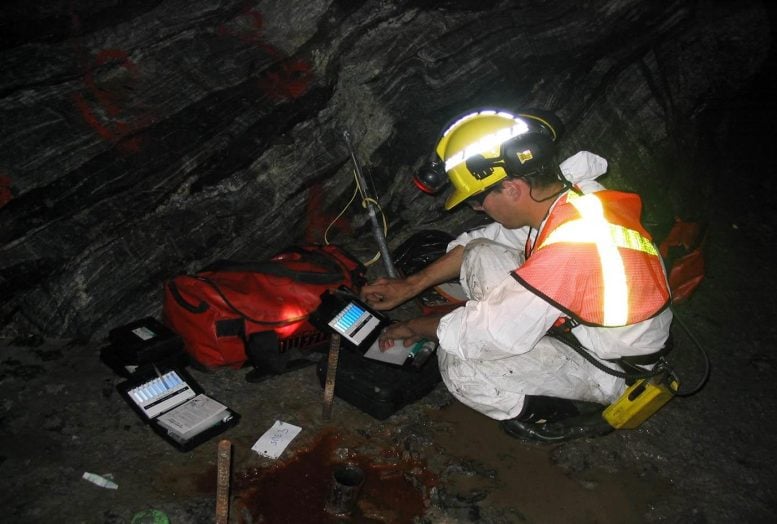 Measuring Hydrogen From Canadian Shield