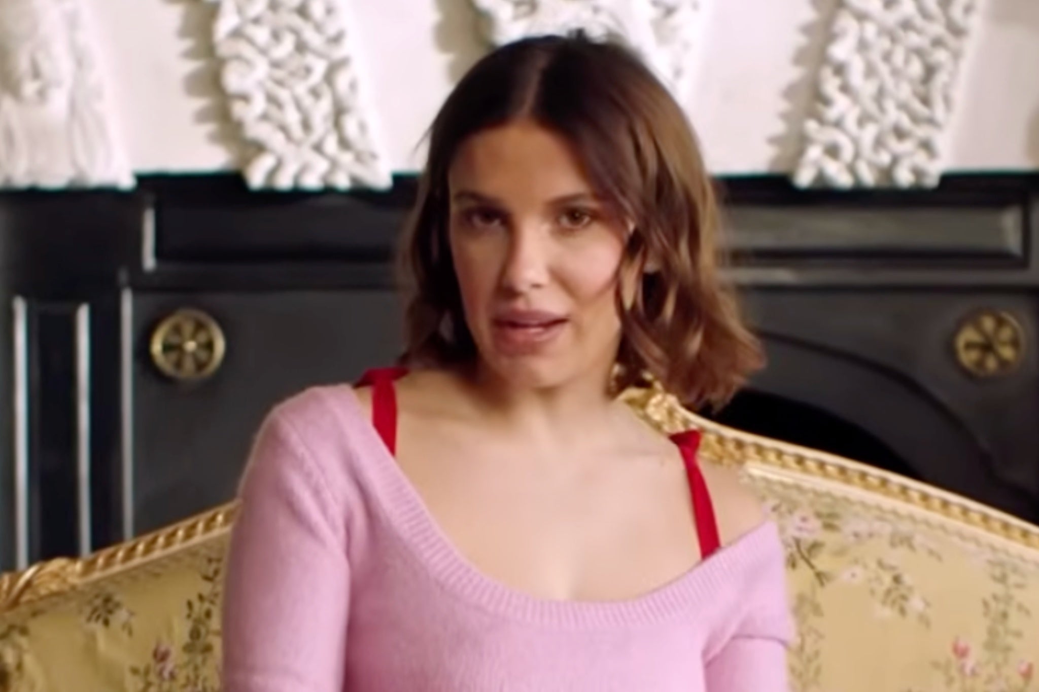 Millie Bobby Brown revealed her travel pet peeves in an August 2025 video for Crocs