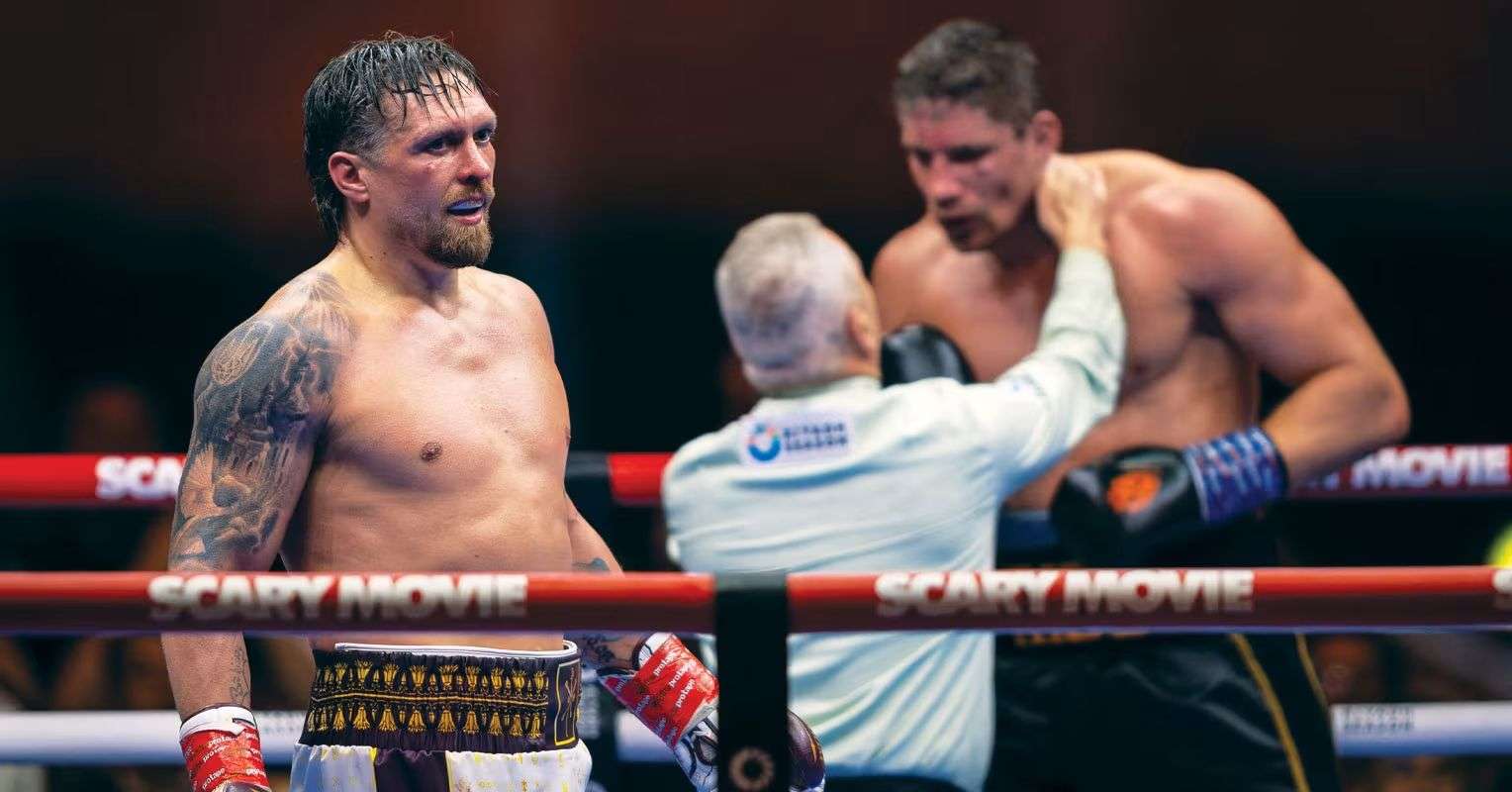 Frank Warren reveals how he scored Usyk vs Verhoeven before the stoppage: “The cards were atrocious”