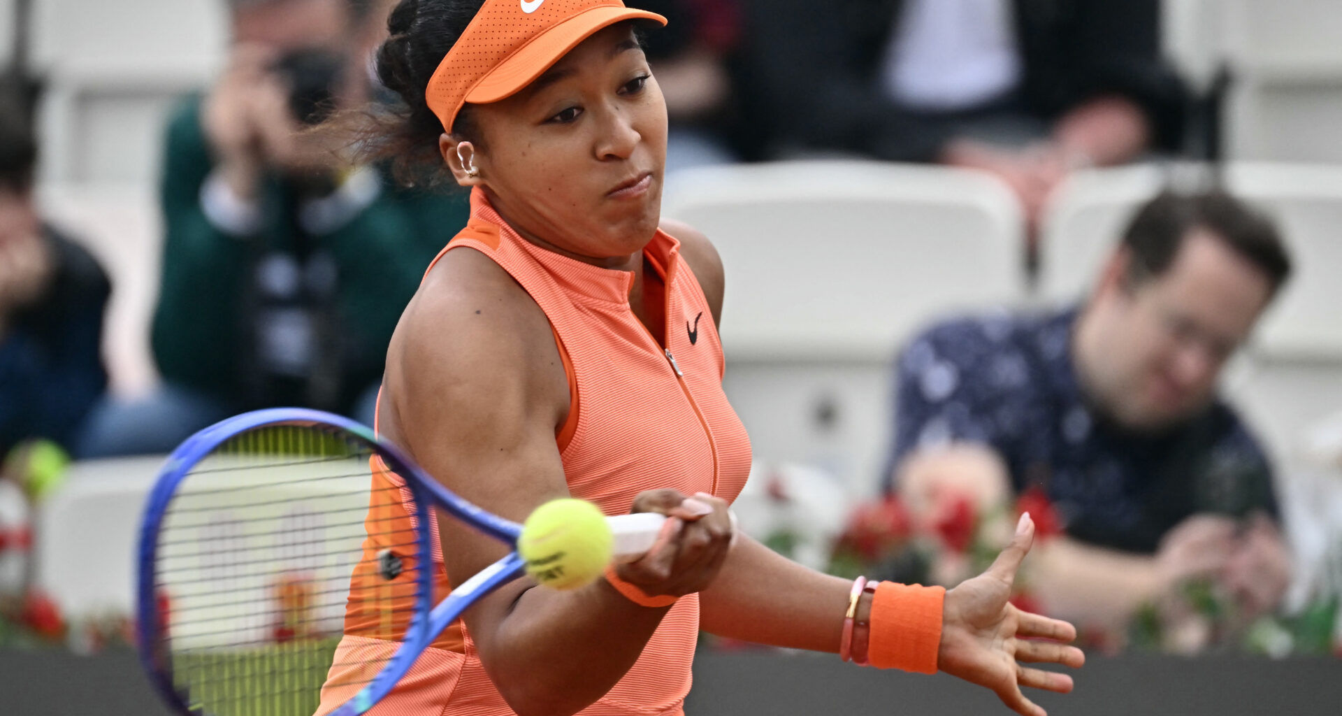 Osaka tops Shnaider to make Rome last 16 for third straight year