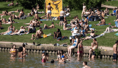 Fury as swimmers descend on Hampstead Heath wildlife ponds during heatwave - London Evening Standard