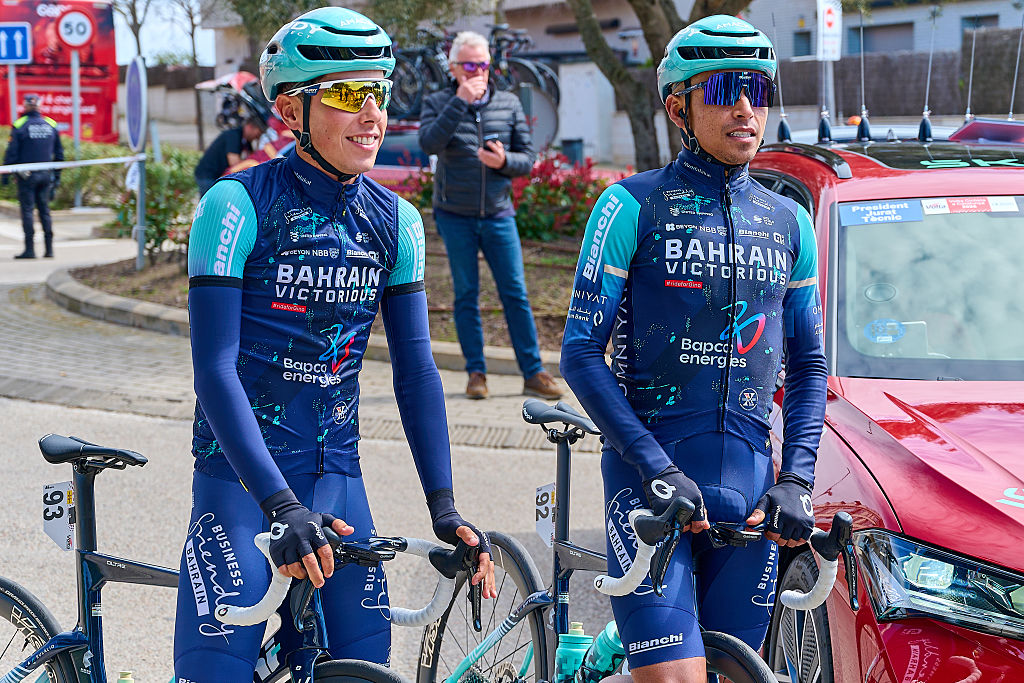 Afonso Eulalio and Santiago Buitrago stand next to eachother before a stage of the Volta Ciclista a Catalunya 2026