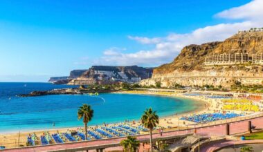 Boy, 4, fighting for life after drowning in hotel pool at British holiday hotspot | News World