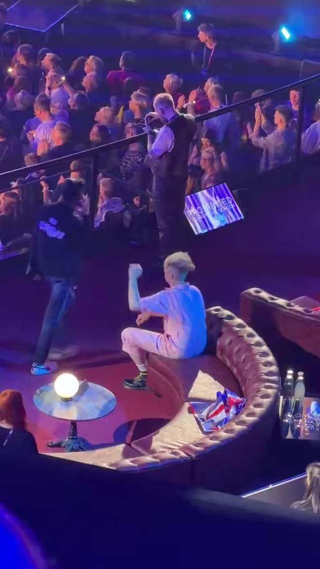 Eurovision fans praise Danish act after Look Mum No Computer left 'abandoned'