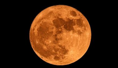 What is a blue moon and can it be seen in the UK today? | News UK