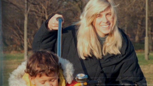 The Murder of Rachel Nickell. (L to R) Alex Hanscombe, Rachel Nickell, in The Murder of Rachel Nickell. Cr. Courtesy of Netflix ?? 2026