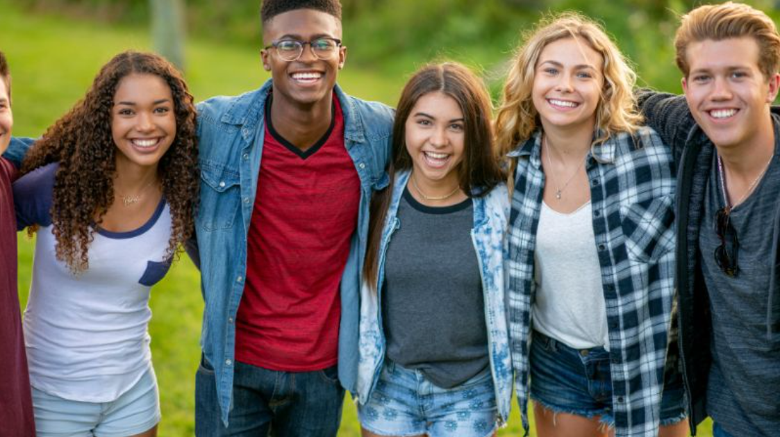 UK introduces lifetime ban on tobacco for younger generations
