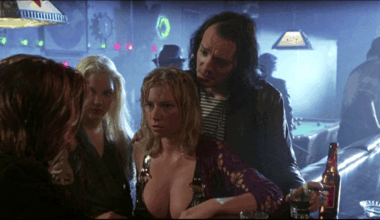 James Cameron’s Extremely R-Rated 90s Sci-Fi Thriller Is Impossible To Watch Online