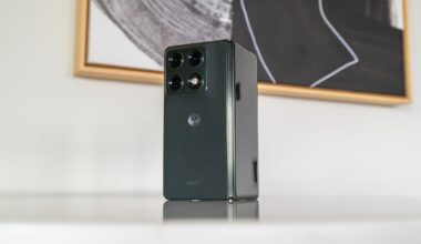 6 reasons to buy the Motorola Razr Fold and 3 reasons to skip it
