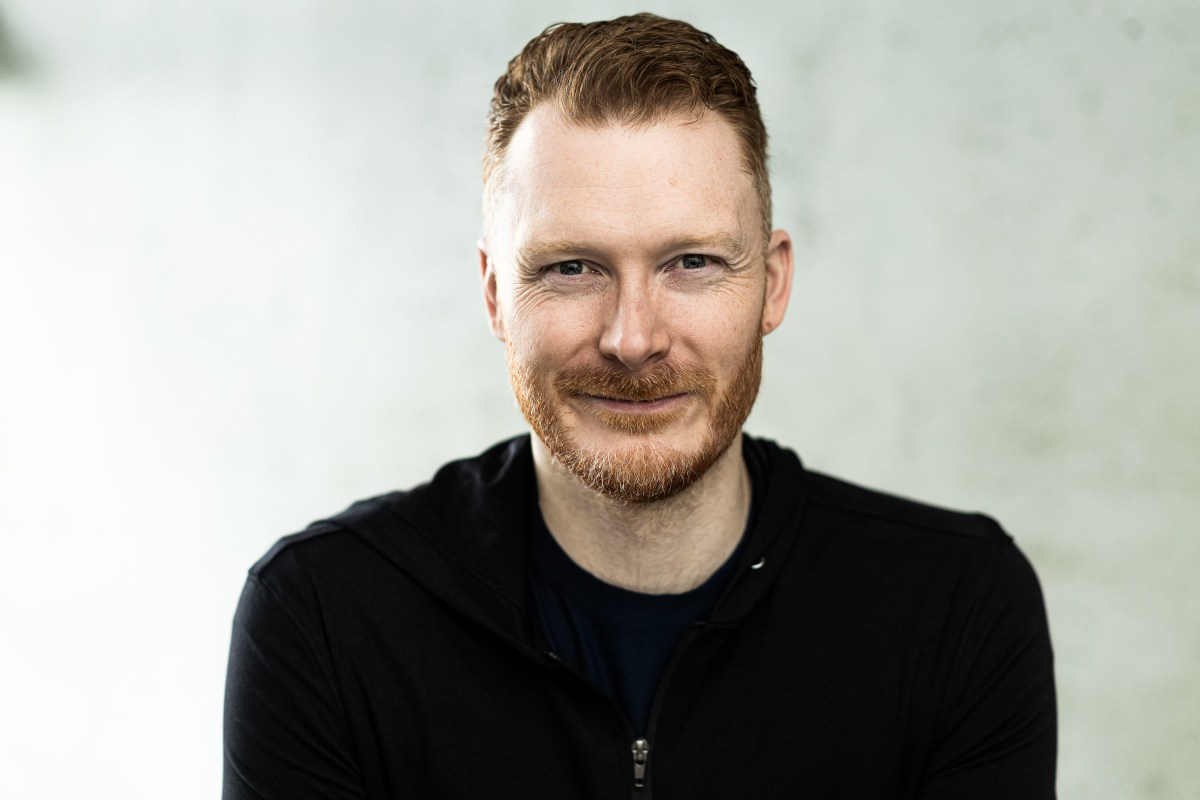 Khosla Ventures is betting $10M on Ian Crosby, whose first startup, Bench, imploded