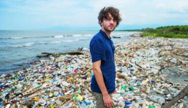 Young inventor plans to stop 90% of floating sea plastic by 2040
