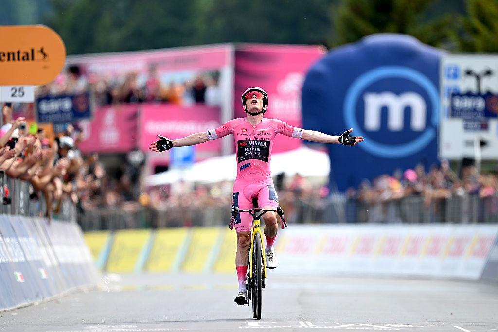PIANCAVALLO, ITALY - MAY 30: Jonas Vingegaard of Denmark and Team Visma | Lease a Bike celebrates at finish line as stage and final overall winner during the 109th Giro d&amp;apos;Italia 2026, Stage 20 a 200km stage from Gemona del Friuli to Piancavallo 1289m / #UCIWT / on May 30, 2026 in Piancavallo, Italy. (Photo by Dario Belingheri/Getty Images)