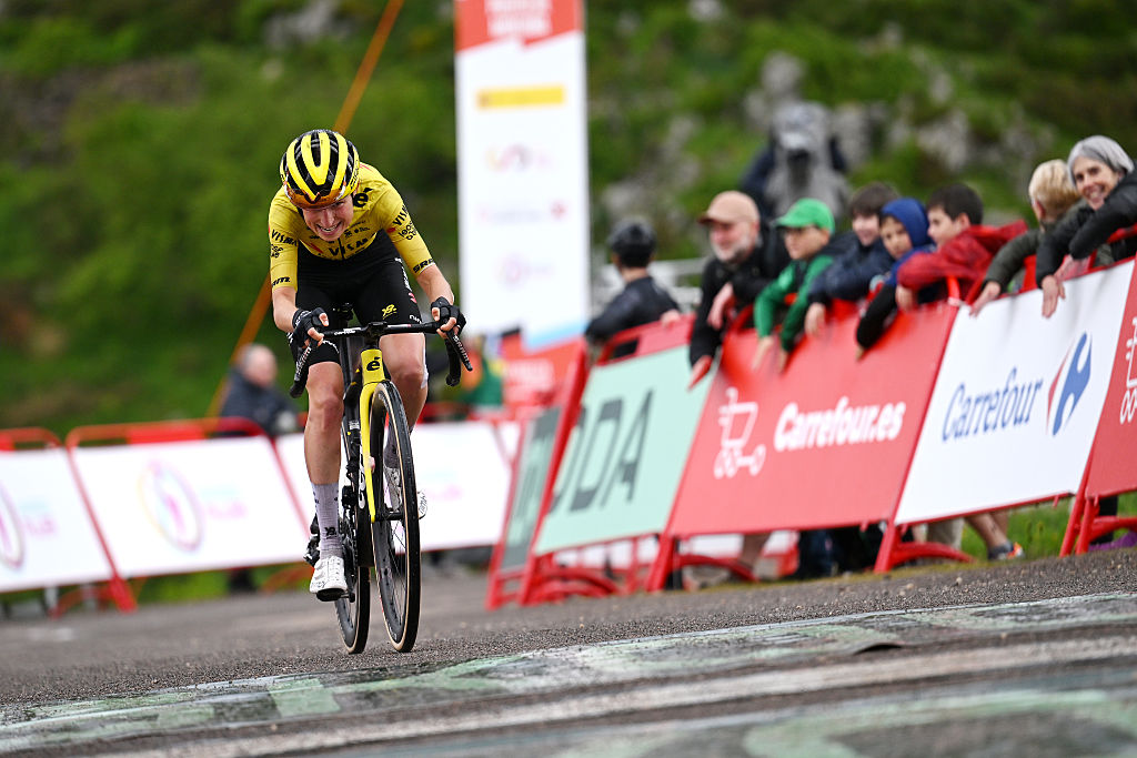NAVA, SPAIN - MAY 08: Marion Bunel of France and Team Visma | Lease a Bike crosses the finish line during the 12th La Vuelta Femenina 2026, Stage 6 a 106.5km stage from Gijon / Xixon to Les Praeres. Nava 738m / #UCIWWT / on May 08, 2026 in Nava, Spain. (Photo by Szymon Gruchalski/Getty Images)