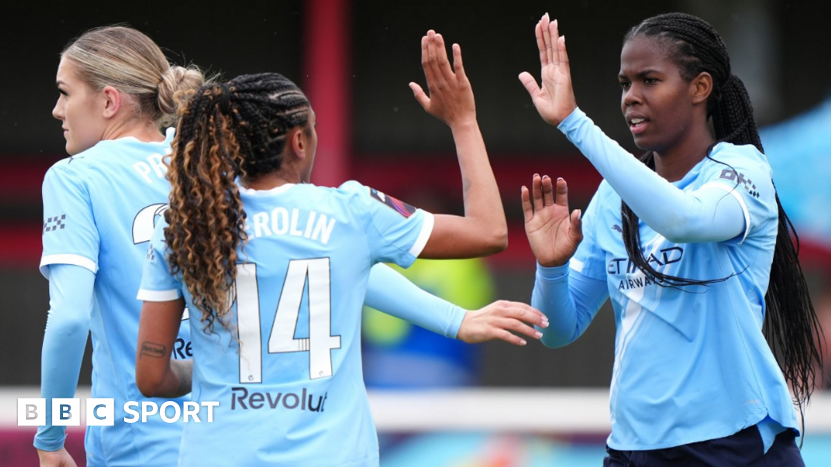 West Ham 1-4 Manchester City: Khadija Shaw scores twice as champions end with win