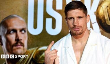 Oleksandr Usyk and Rico Verhoeven face off