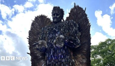 The Knife Angel, a sculpture made of knives with large hands to the front and giant knifed wings