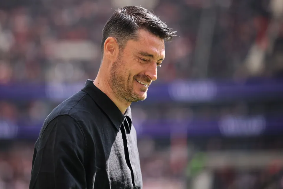 Albert Riera, Head Coach of Eintracht Frankfurt, looks on prior to the Bundesliga match between Eintracht Frankfurt and VfB Stuttgart