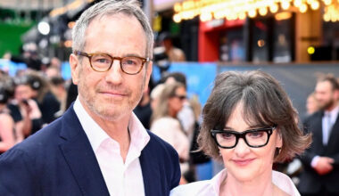 Joan Cusack's reclusive life away from Hollywood as she makes red carpet return