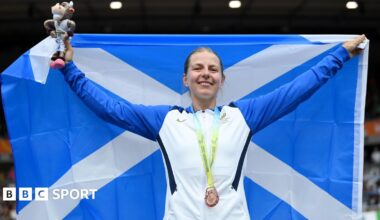 Neah Evans celebrates winning Commonwealth bronze