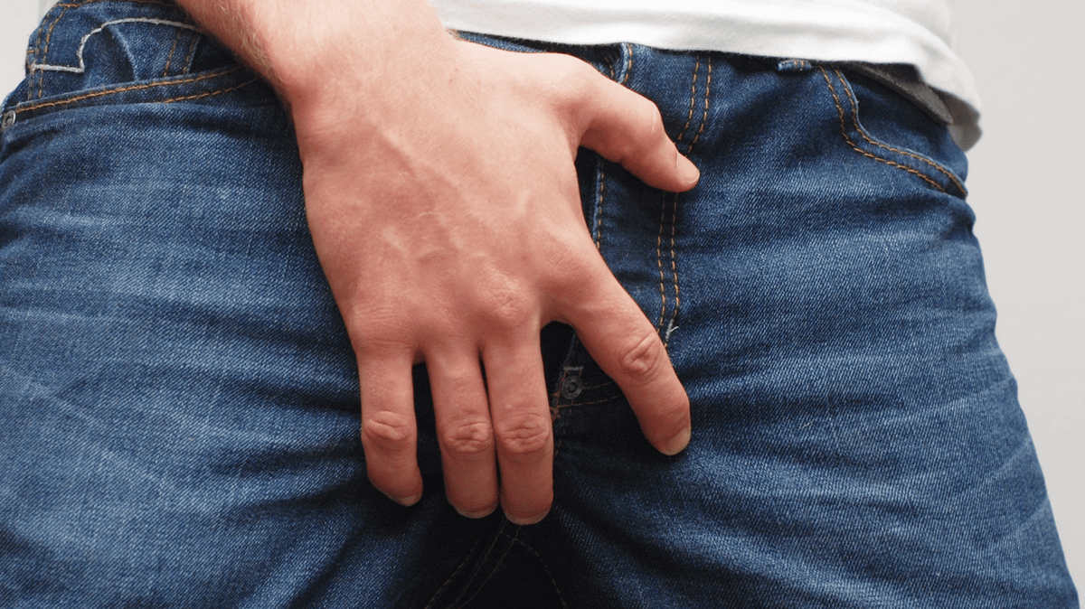 Expert issues severe warning about 'ballmaxxing' as more young men doing it