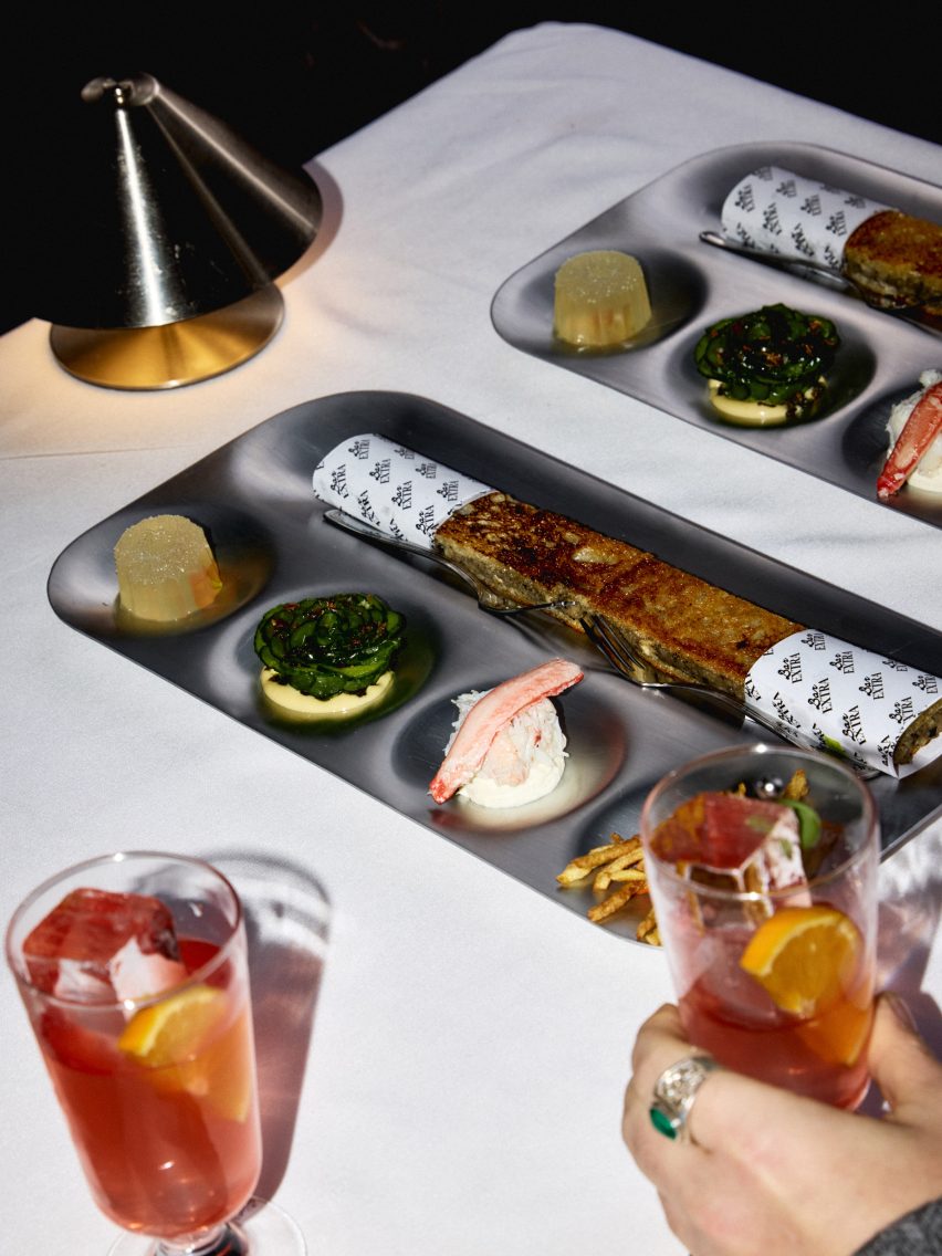 Menu Extra trays during Design Weke