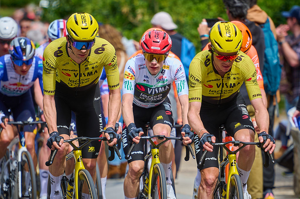 BARCELONA, SPAIN - 2026/03/29: Bart Lemmen (NED), Jonas Vingegaard (DEN) and Sepp Kuss (USA) of Team Visma-Lease a Bike seen in action during the 105th Tour of Catalonia Volta Ciclista a Catalunya 2026 stage 7 cycling race over 95,1 km starting and finishing at Montjuic. (Photo by David Pastor Andres/SOPA Images/LightRocket via Getty Images)