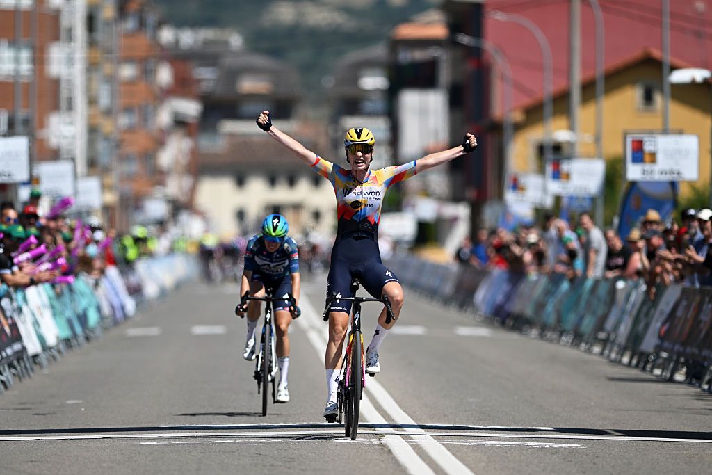 Vuelta a Burgos F&eacute;minas stage 3: Mischa Bredewold wins