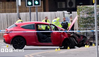 Five injured after car driven at pedestrians following 'altercation', Nottinghamshire Police say