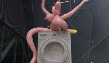 New Museum unveils Sarah Lucas's bawdy Bowery commission - The Art Newspaper