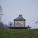 © BoysPlayNice Cabin Devín / Ark-Shelter + ARCHEKTA - Image 2 of 25