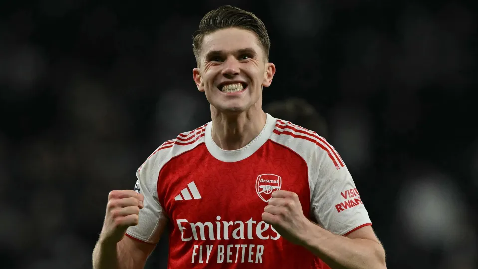 Viktor Gyokeres celebrates scoring his second goal in the 4-1 win over Tottenham