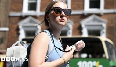 UK weather: Heat health alerts come into force as temperatures to soar