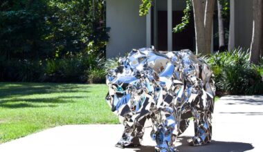 Frank Gehry: first posthumous exhibition showcases his animal sculptures