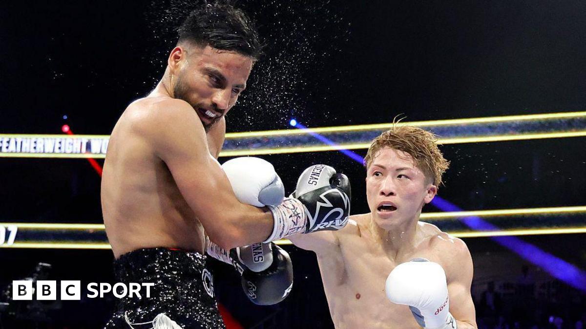 Naoya Inoue punches Ramon Cardenas