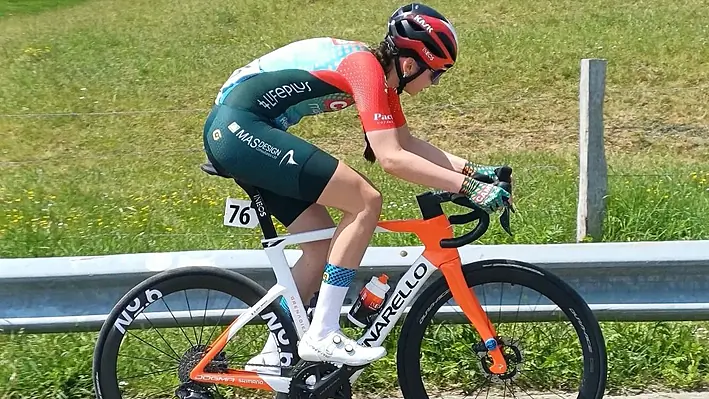 Emer Heverin announces herself at junior Liège-Bastogne-Liège