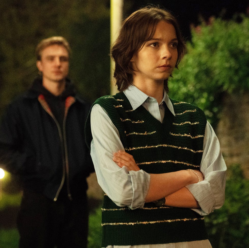 Emma Myers, Henry Ashton, Good Girls Guide to Murder season 2 emma myers, henry ashton, good girls guide to murder season 2