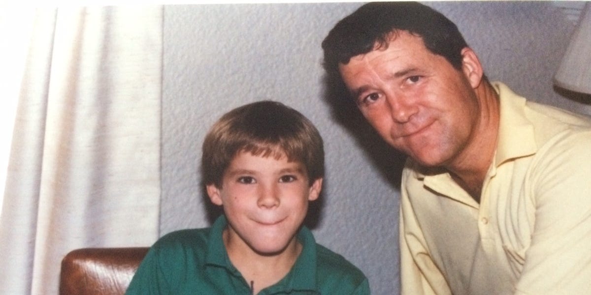 When Ryan Reynolds’ Father Started Hallucinating, No One Suspected This Common Brain Disorder