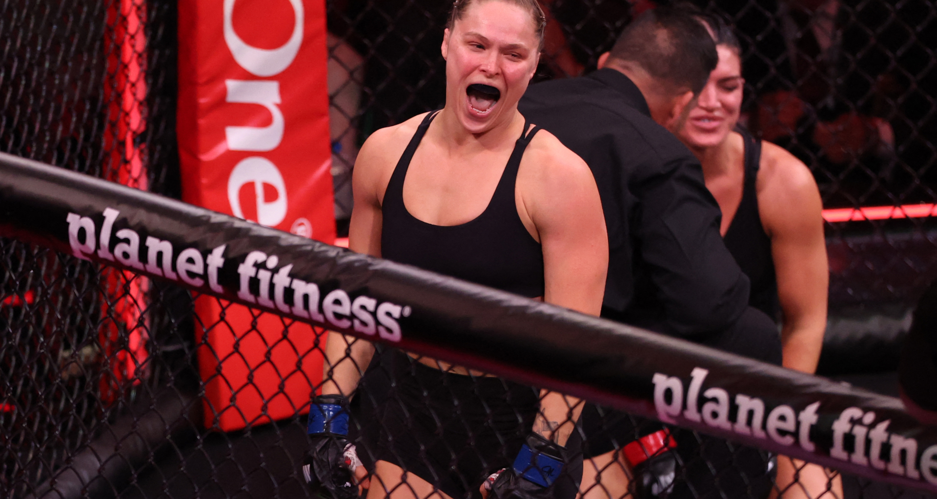 Ronda Rousey finishes Gina Carano in 17 seconds on Netflix MMA return and confirms she won't fight again