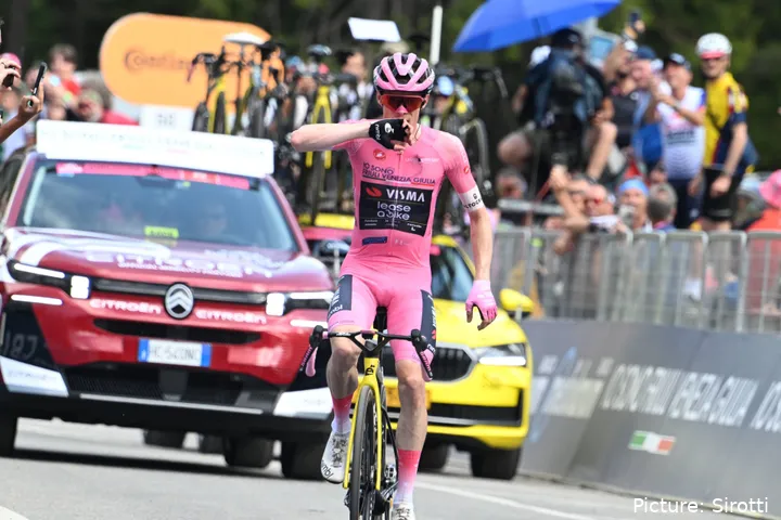 Jonas Vingegaard wins stage 16