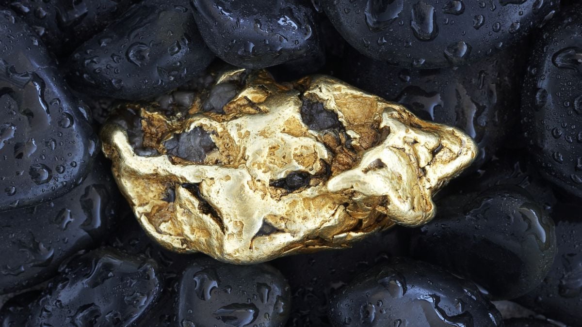 Scientists Found The Atomic Reason That Gold Refuses to Rust : ScienceAlert