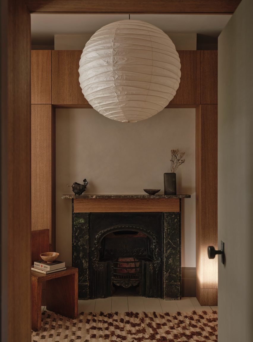 Living space with integrated joinery