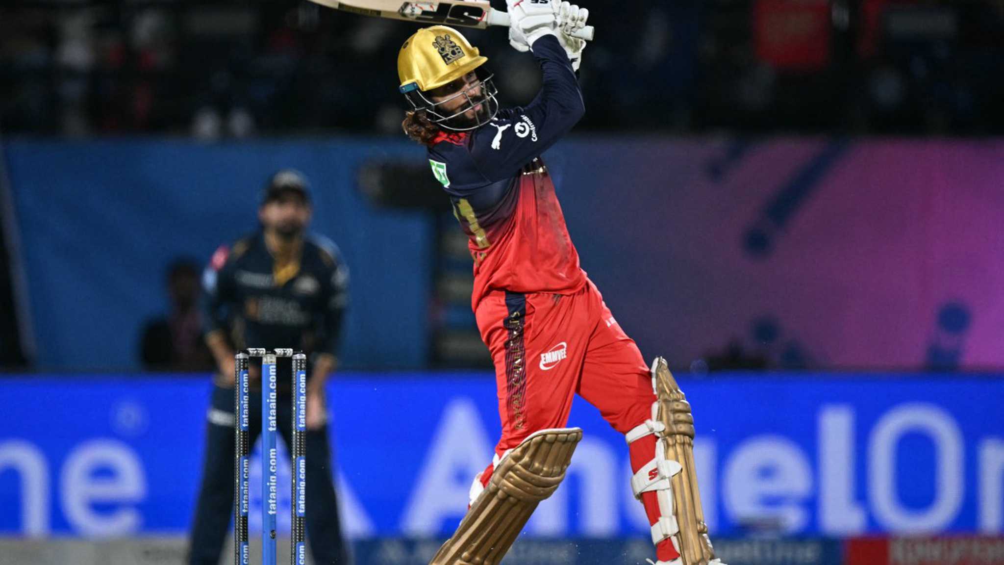his-strike-rate-in-overs-7-to-15-this-season-is-20397-ahead-of-every-other-batter