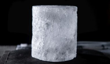 Stardust Trapped in Antarctic Ice Reveals Earth's Journey Through The Cosmos : ScienceAlert