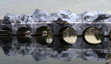 La Caverne du Pont Neuf by JR