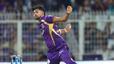 <p>Matheesha Pathirana (X-cricbuzz)</p> IPL 2026: KKR’s 18 crore gamble under threat as Matheesha Pathirana walks off mid-over on debut